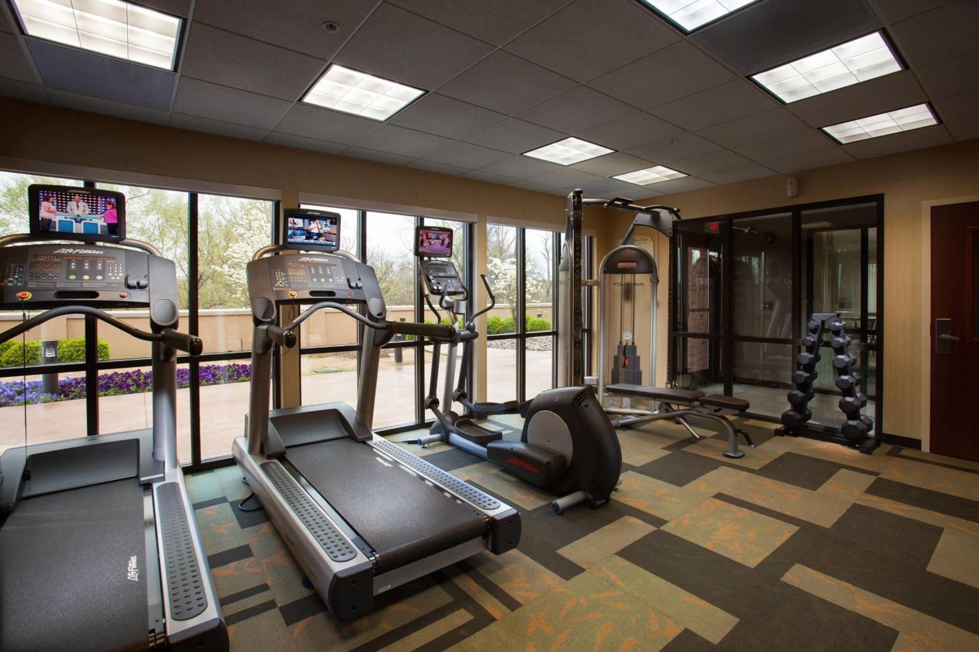 Courtyard By Marriott Файетвил Екстериор снимка