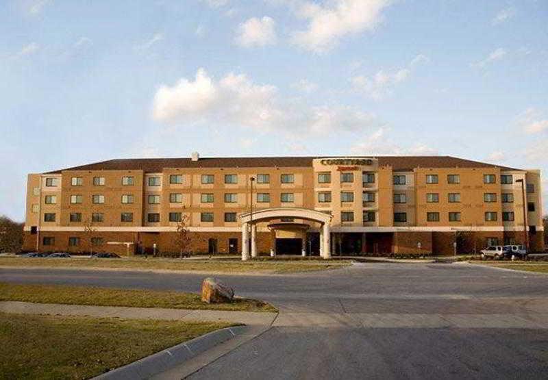 Courtyard By Marriott Файетвил Екстериор снимка